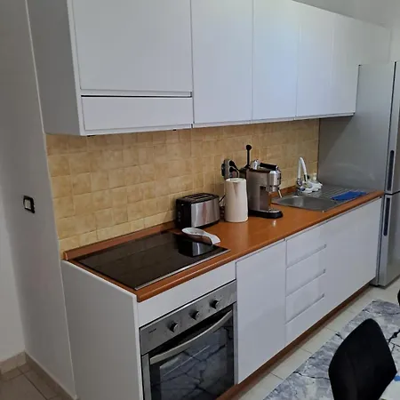 Your Sea-side View Home!beach Only 10 Seconds Walk